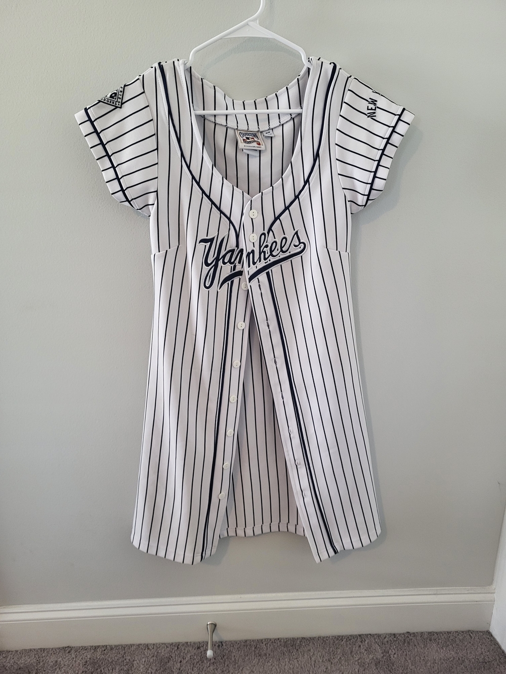 New York Yankees Women's Pinstripe Button-Front Dress - White/Navy